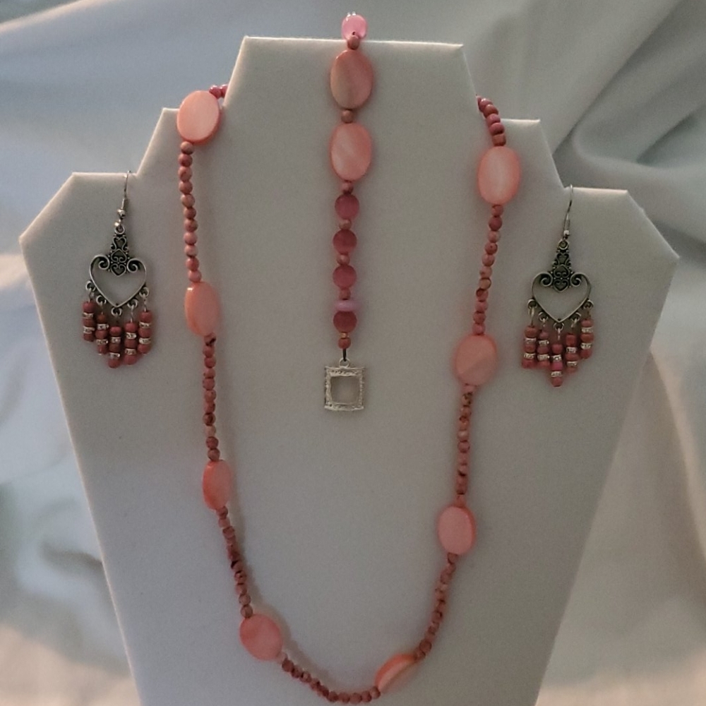 Pinky - Picture 2 of 3